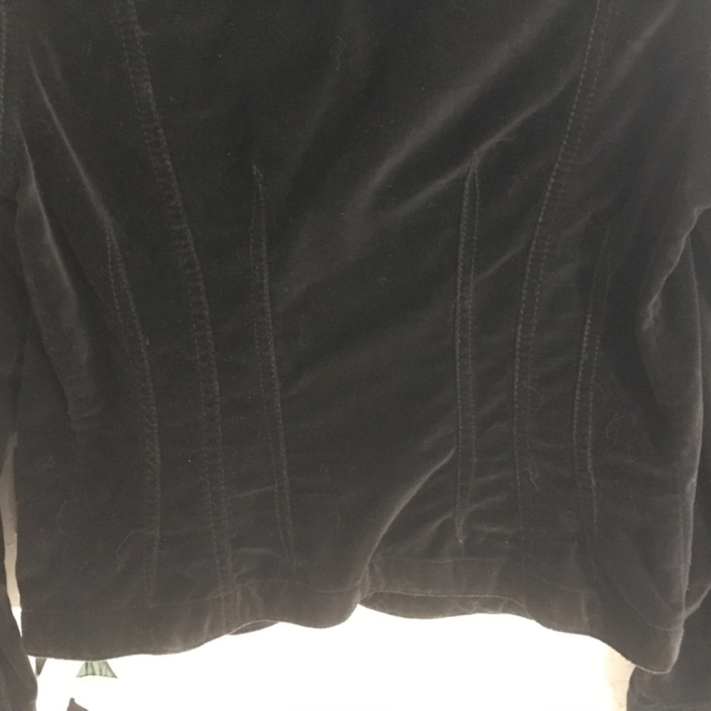 Black velvet jacket cut like classic jean jacket - Picture 6 of 6